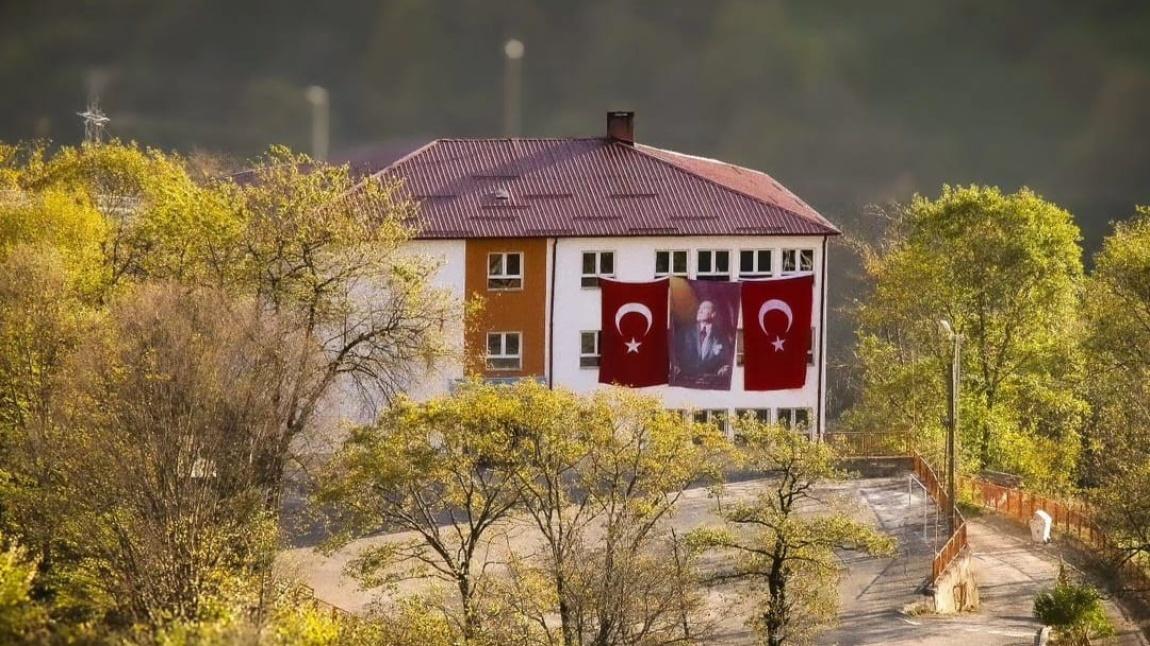 Merhaba Bu Adresin Güzel İnsanları!